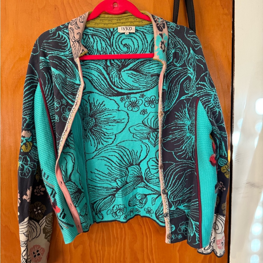 IVKO Floral Knit Cardigan VERY Pretty/ my FAV but doesn’t fit me!